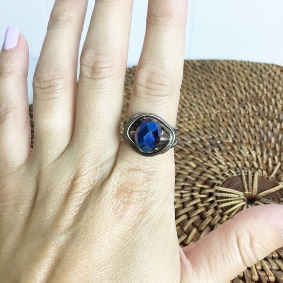 Wire Blue Costume Jewelry Ring Size 7.5 - Picture 1 of 5